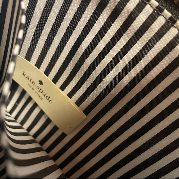 Kate Spade Wristlet - Picture 4 of 5